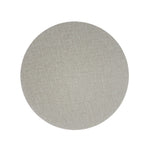 Fond gris clair uni.
