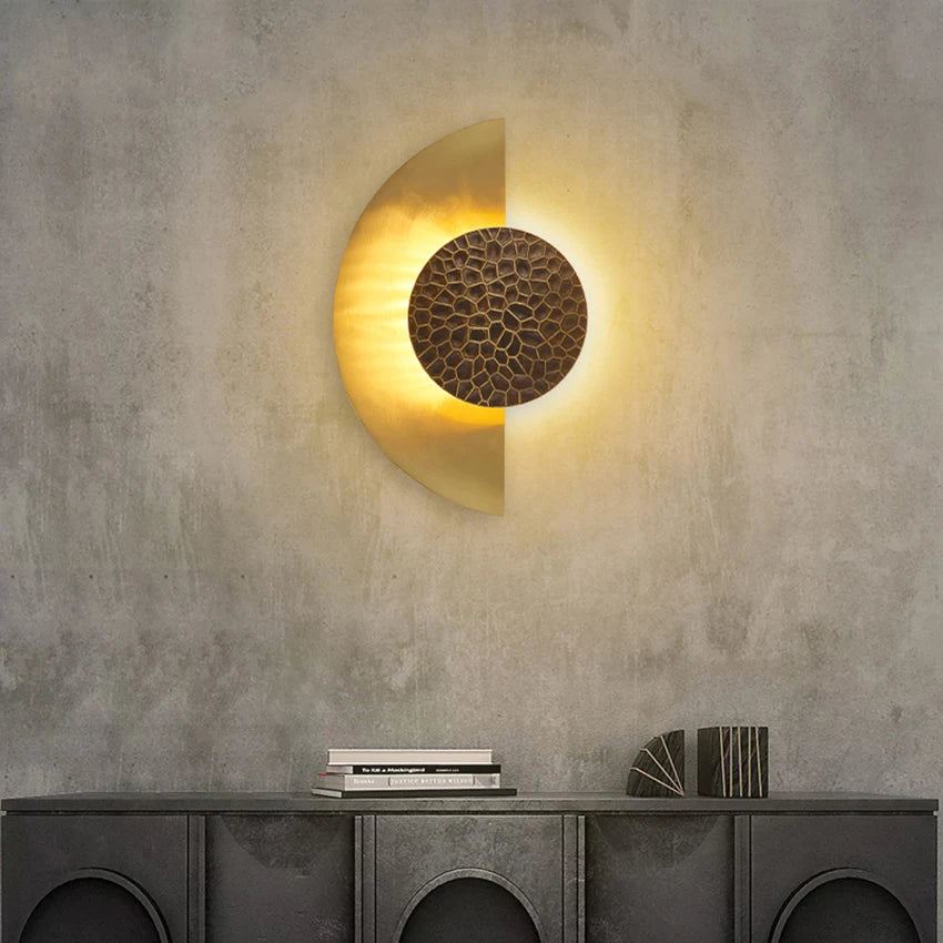 Lampe murale LED forme demi-lune intérieur moderne