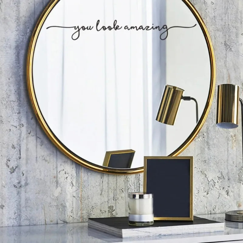 Autocollant miroir avion sur carrelage salle de bain