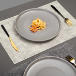 Set de table PVC double face couleur rouge imperméable sur table moderne