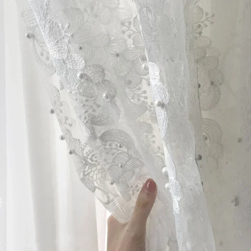 Détail de la texture légère du tulle romantique