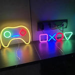 Lampe néon LED en forme de manette de jeu allumée en bleu