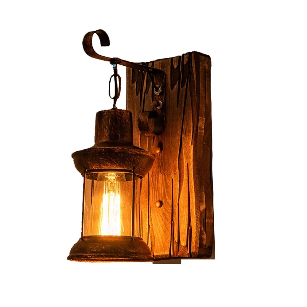 Applique murale LED en bois industriel vintage éclairant un salon nordique