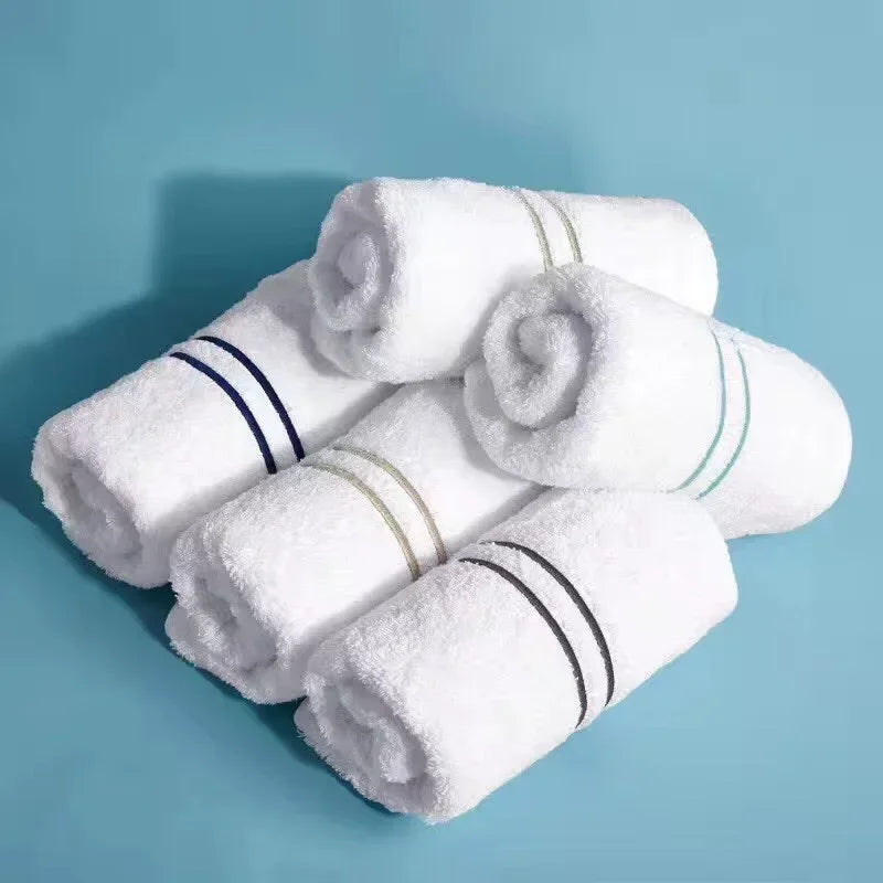 Serviette plage personnalisée couleur bleue