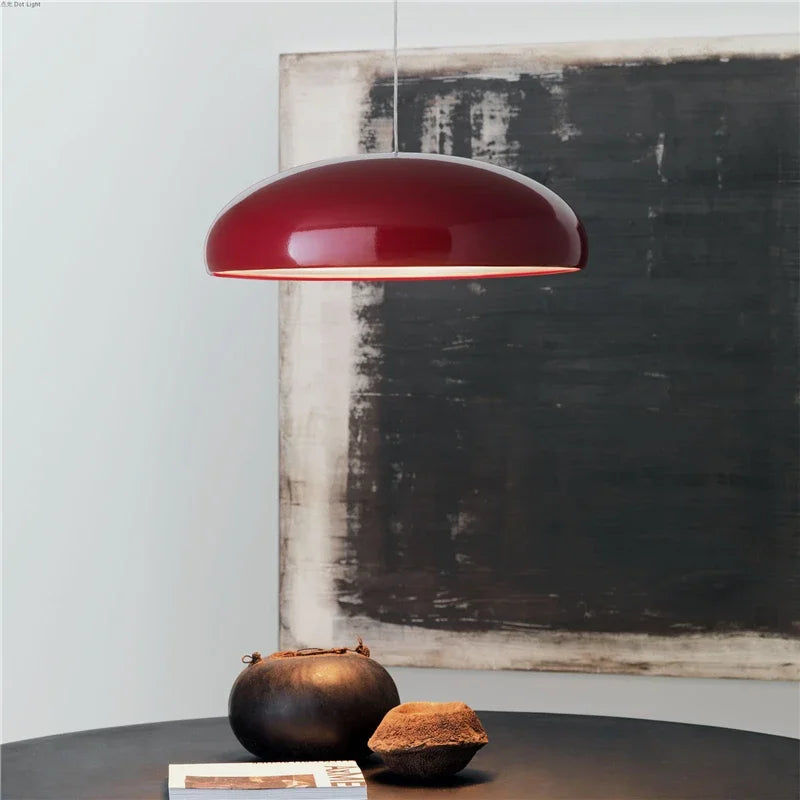 Éclairage doux de la lampe en blanc chaud le soir