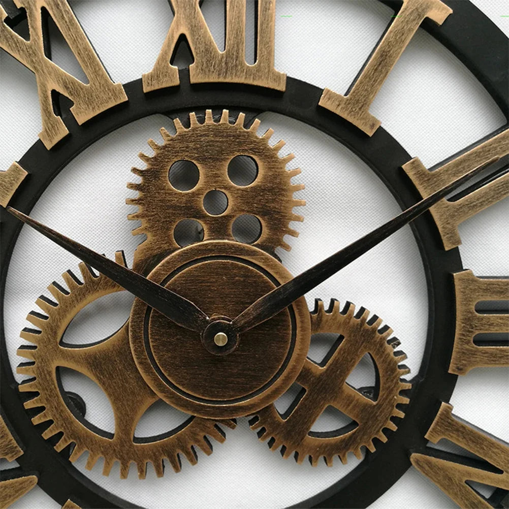 Horloge murale à engrenages dans une chambre à coucher industrielle