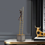 Sculpture abstraite penseur escalier vert clair