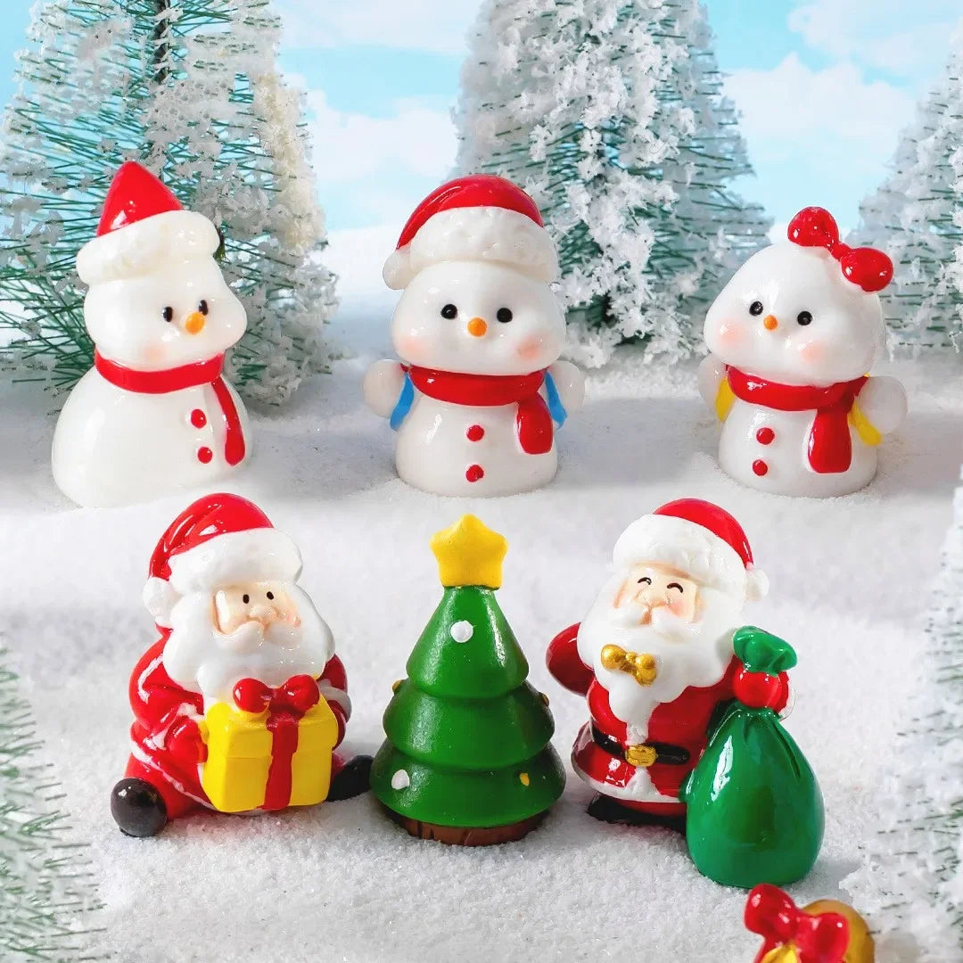 Figurine de Père Noël en résine couleur gris clair avec décorations de micro-paysage