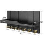 Porte-clés mural bois dans un hall d'entrée décoré