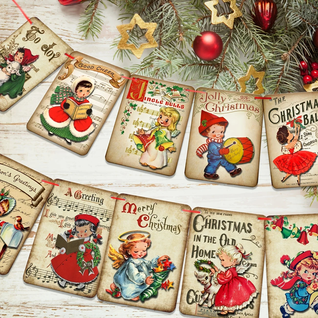 Bannière de Noël vintage en papier multicolore suspendue dans un intérieur