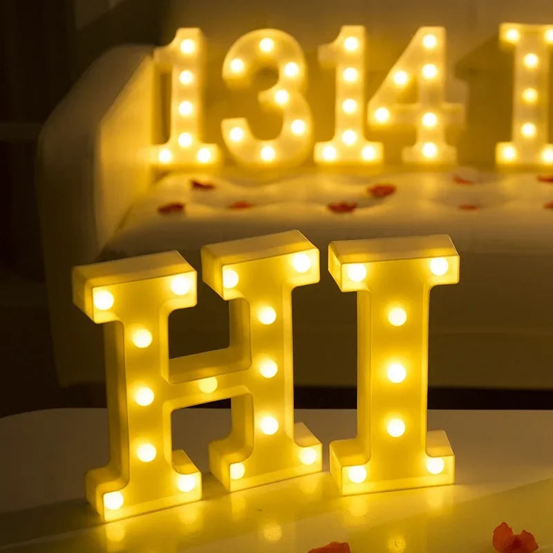 Lettre lumineuse LED rouge pour ambiance romantique