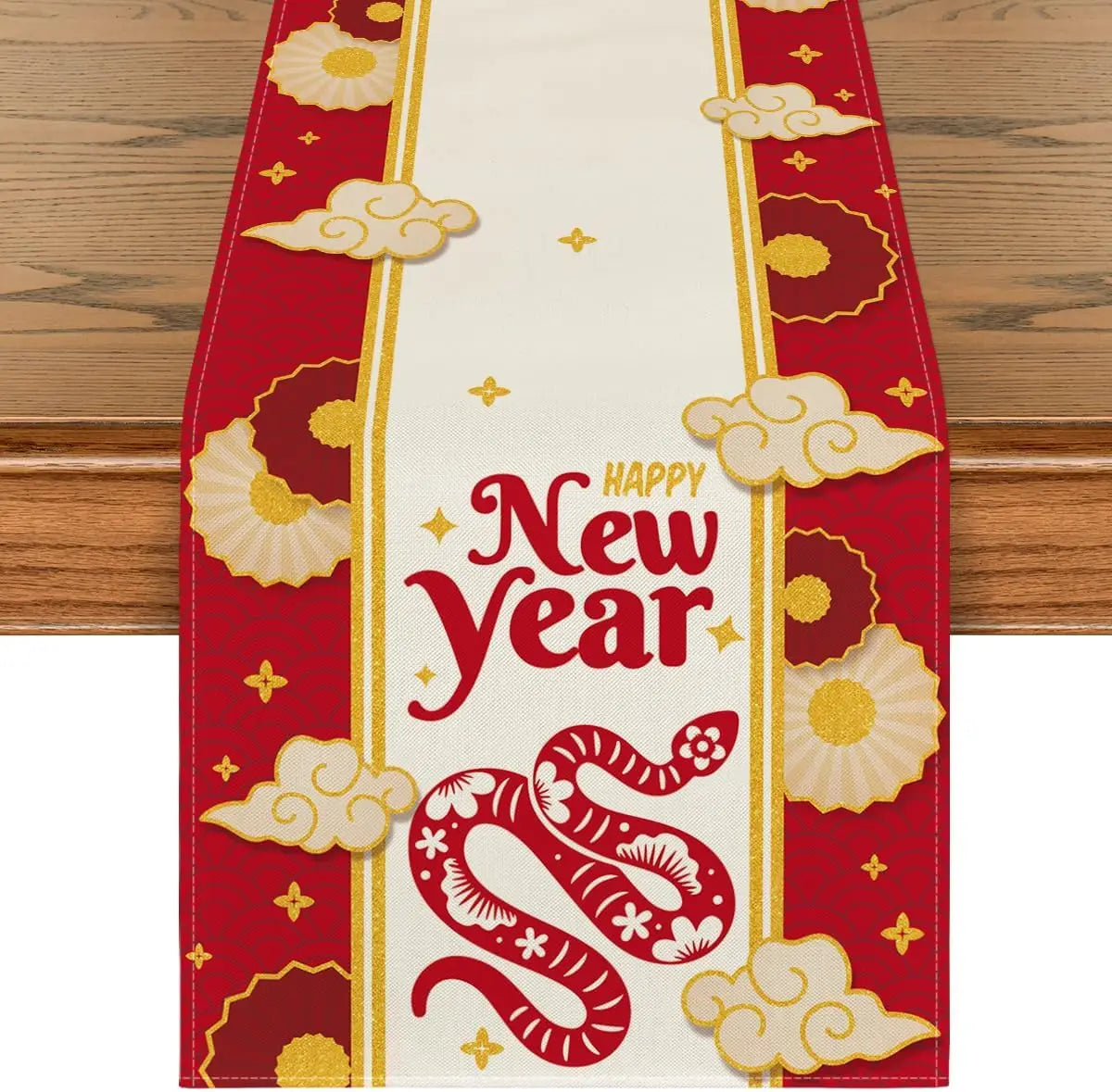 Décor de Nouvel An avec motifs floraux rouges et dorés, design traditionnel asiatique.