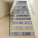 Comparaison des tailles moyen et très grand pour autocollants d'escalier