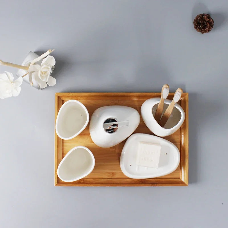 Gobelet et porte-savon en céramique pour décoration salle de bain