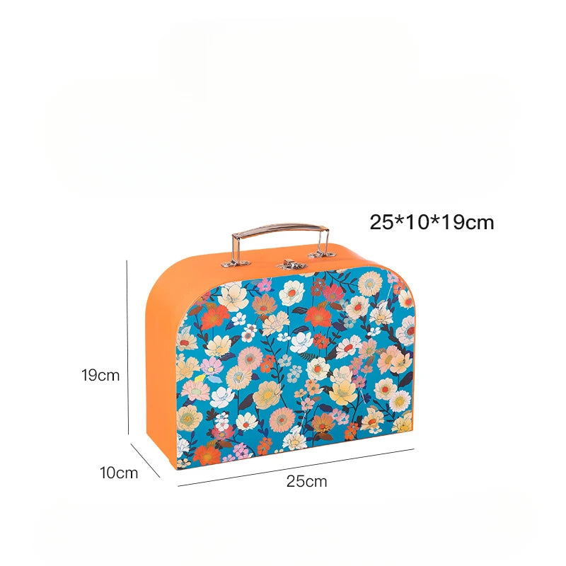 Boîte de rangement en carton brun pour organisation bureau