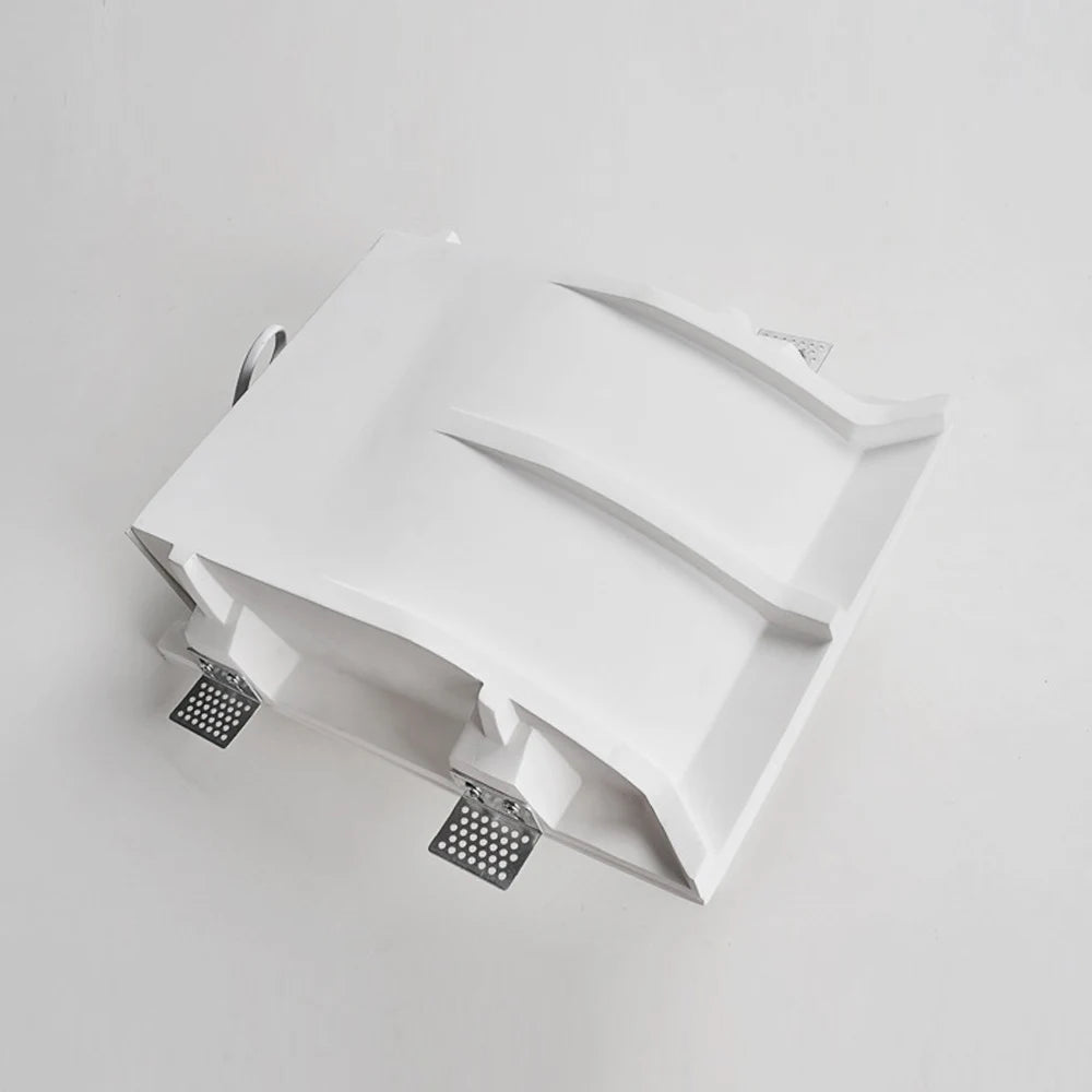 Vue rapprochée de l'applique murale en plâtre avec ampoule LED