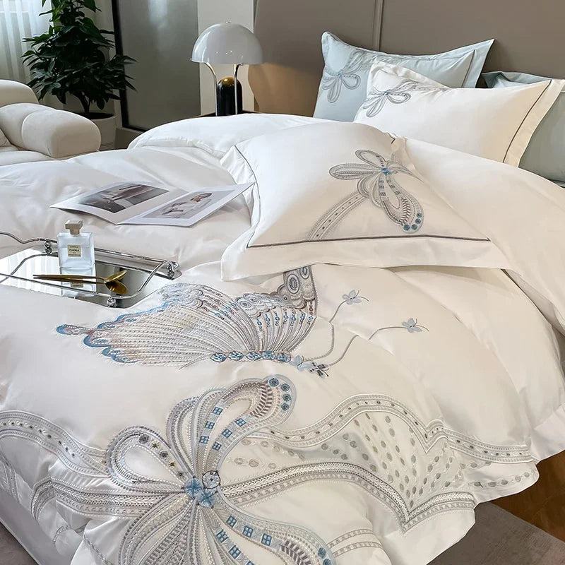 Housse de couette brodée papillons vue de dessus