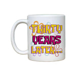 Tasse utilisée comme accessoire de décoration de table d'anniversaire