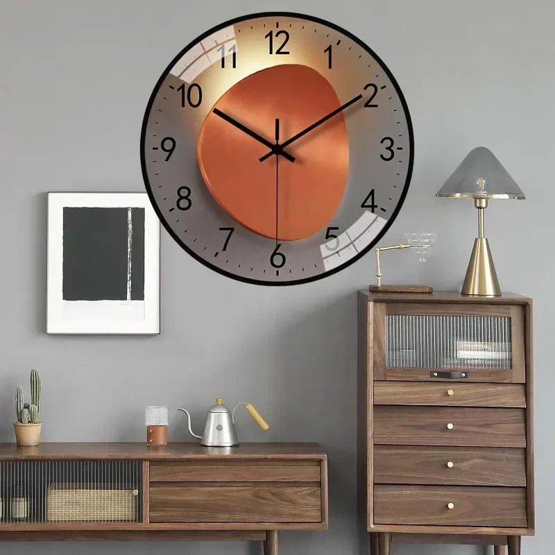 Horloge murale silencieuse noire dans un bureau élégant