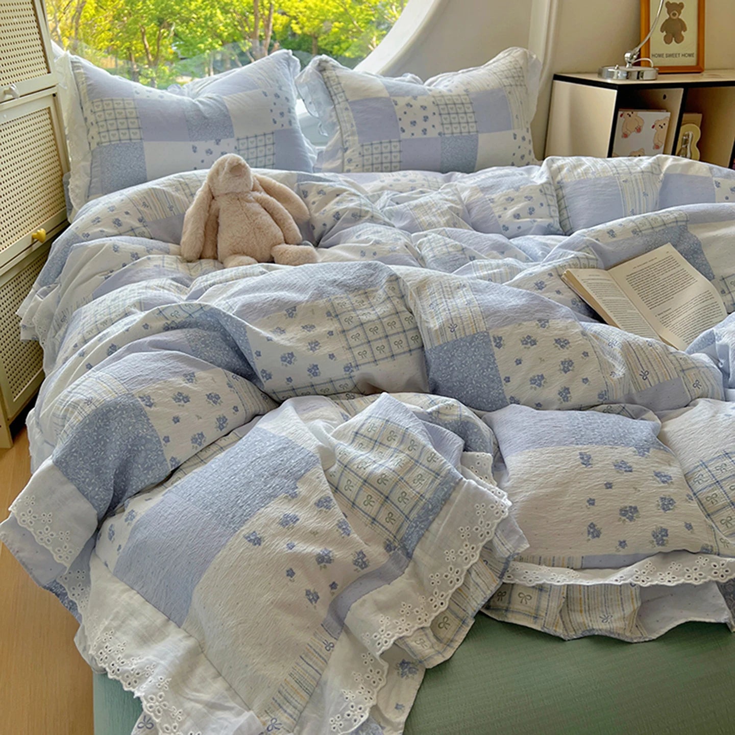 Housse de couette bleue jacquard avec imprimé réactif vue de près