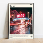 Une ville aux lumières scintillantes, le centre-ville de Reno, Nevada, avec ses bâtiments éclairés et ses divertissements excitants.