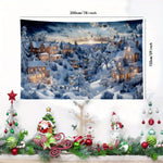 Détail du motif village enneigé sur tapisserie murale de Noël