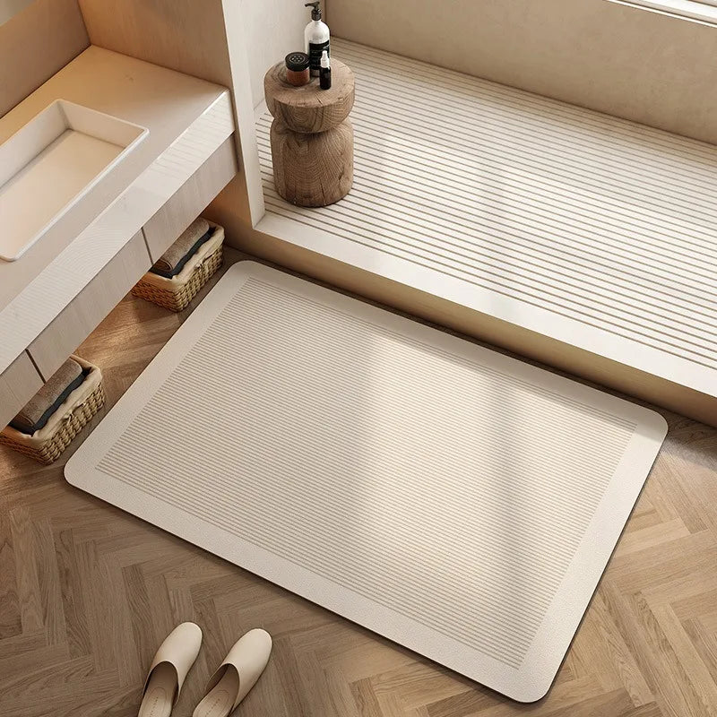 Un élégant bac de douche rectangulaire blanc, avec des étagères latérales en bois rustique, créant un espace de rangement pratique dans une salle de bains moderne.