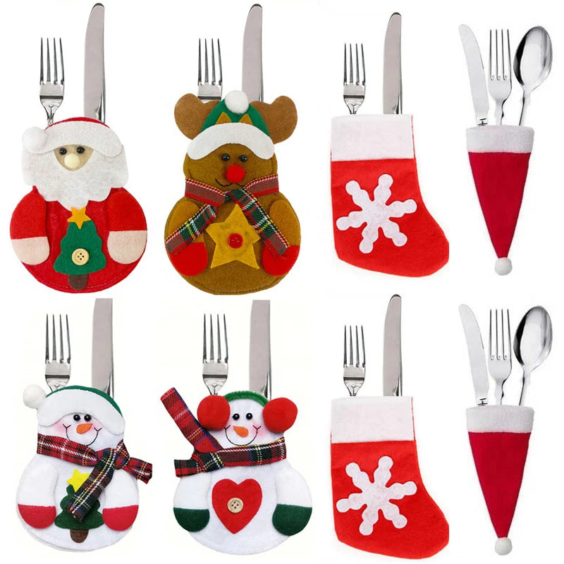 Porte-couteau de Noël kaki foncé sur une table décorée