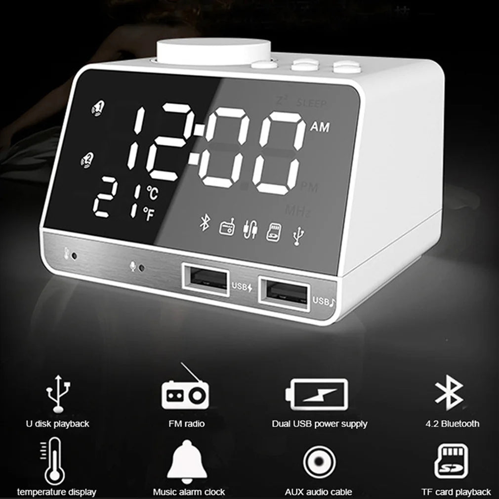 Horloge réveil design dans différentes couleurs disponibles