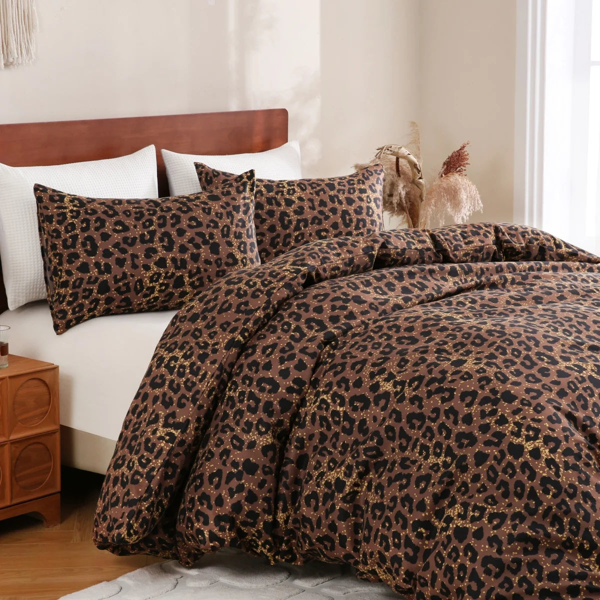 Ensemble complet housse de couette et taies d'oreiller léopard noir doré