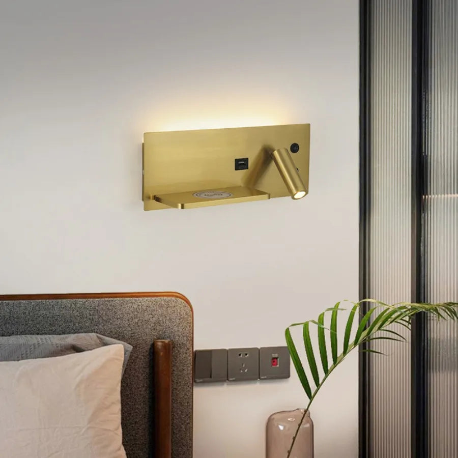 Lampe murale installée en décoration de chambre avec éclairage doux