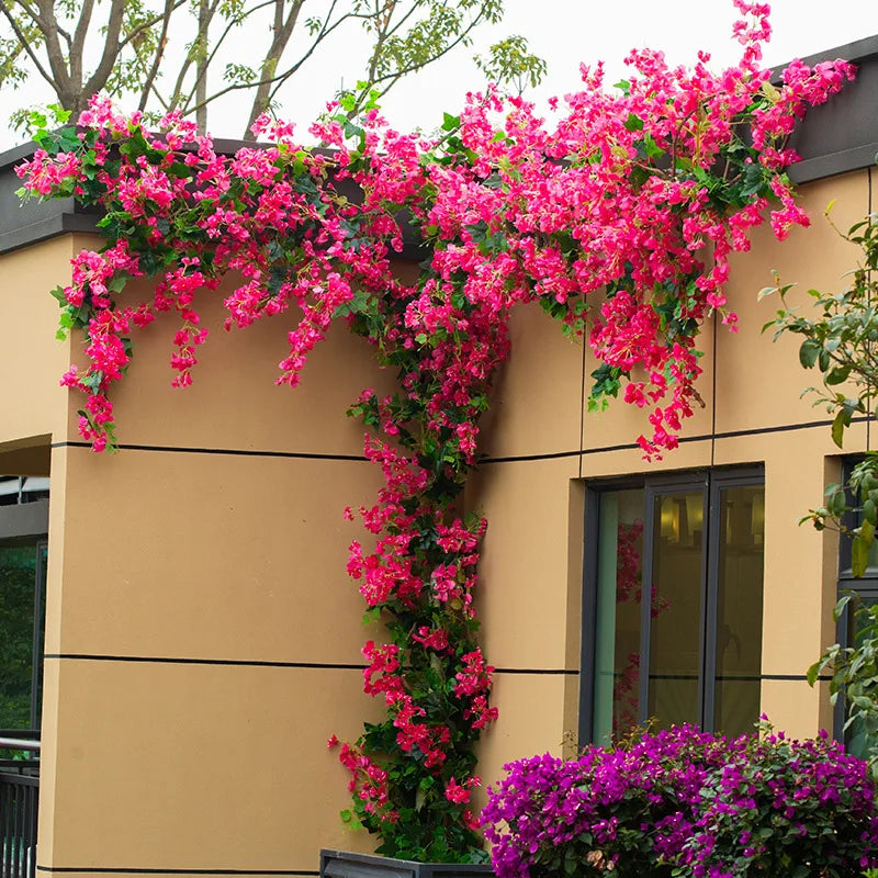 Décoration murale extérieure avec fleurs artificielles en soie