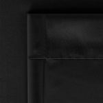 Rideau de porte occultant thermique en couleur chocolat dans un salon