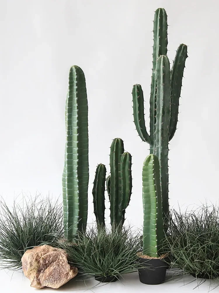 Décoration élégante avec plante artificielle en pot blanc