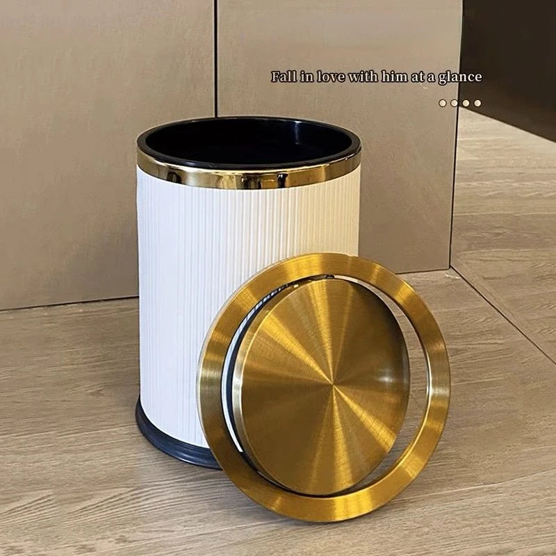 Poubelle design couvercle roulant blanc pour salle de bain