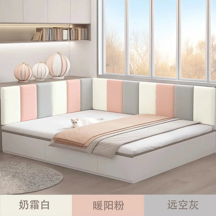 Tête de lit en stickers 3D couleur unie installée dans une chambre moderne
