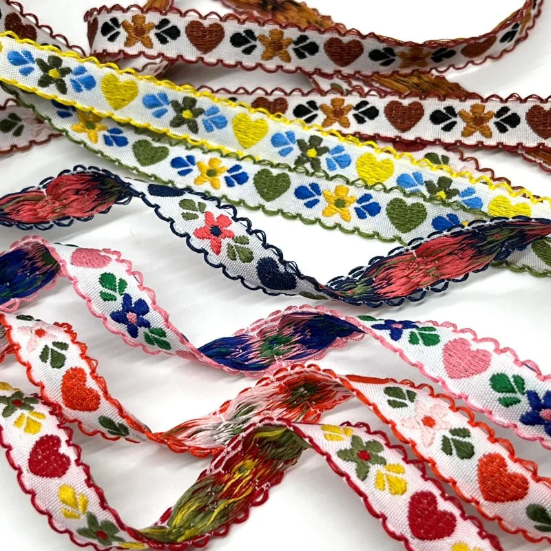 Ruban jacquard motif cœur et fleur