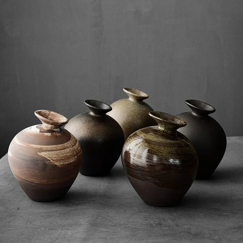 Vase cache-pot terre cuite noir avec fleurs séchées style japonais