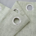 Rideau à œillets gris clair avec finition élégante. Idéal pour salons modernes, ce rideau offre une ambiance lumineuse et raffinée. Compatible avec tringles standards, il est facile à installer. Accessoire déco parfait pour toutes les pièces de votre maison.