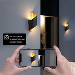 Installation autonome d'applique murale pour couloir