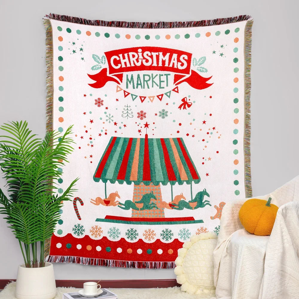 Cette image montre un marché de Noël avec un décor coloré et festif, comprenant des motifs de flocons de neige, de guirlandes et de chevaux de carrousel.