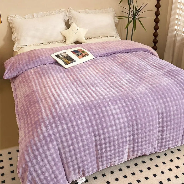 Housse de couette en flanelle polaire épaisse couleur bordeaux sur lit