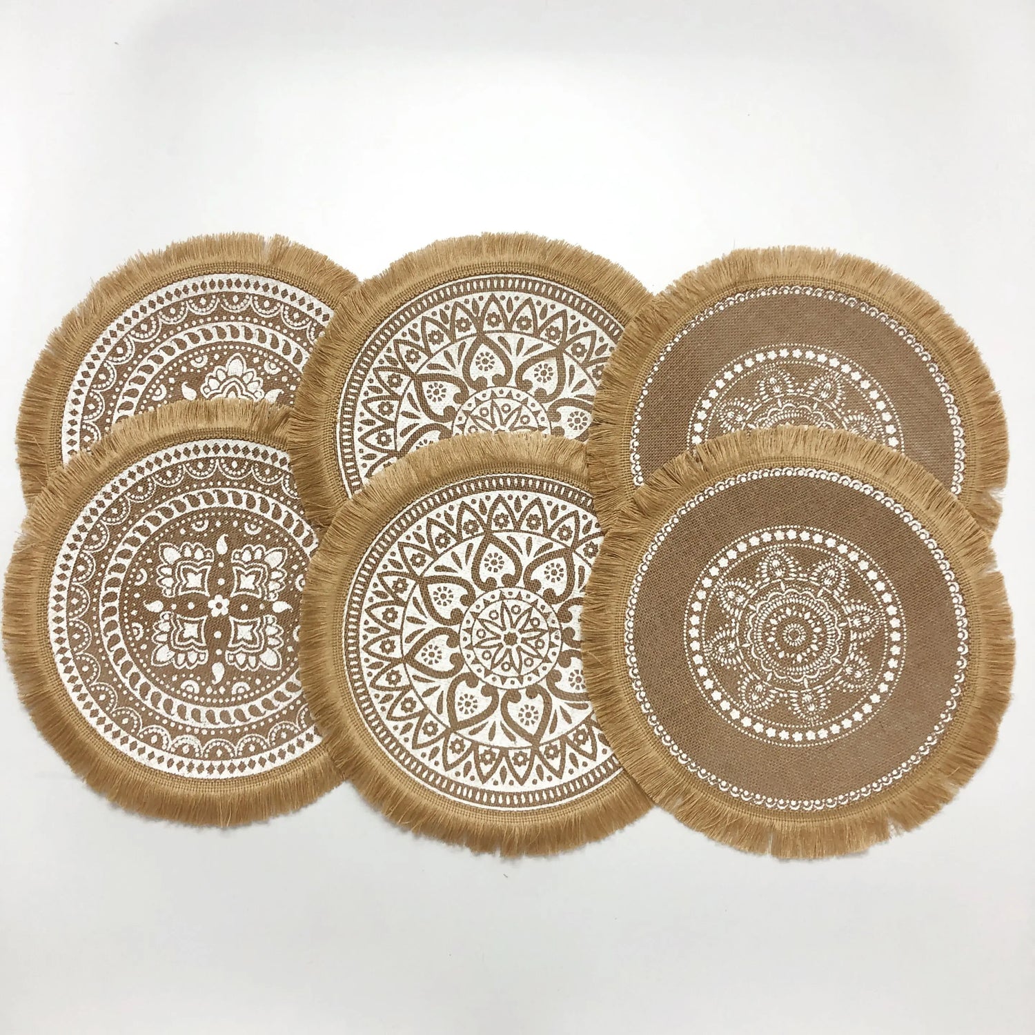 Set de table rond en jute naturel avec pompons
