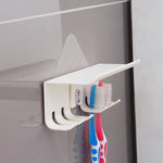 Organisateur de salle de bain avec brosses à dents