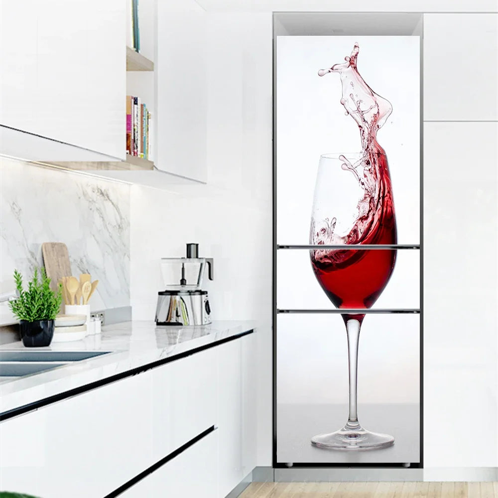 Vue d'ensemble d'une cuisine décorée avec un sticker cabine téléphonique rouge