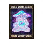 Perdez votre esprit, trouvez votre âme. Cette illustration psychédélique représente une femme aux cheveux longs dans une position de méditation, entourée de motifs colorés et abstraits.