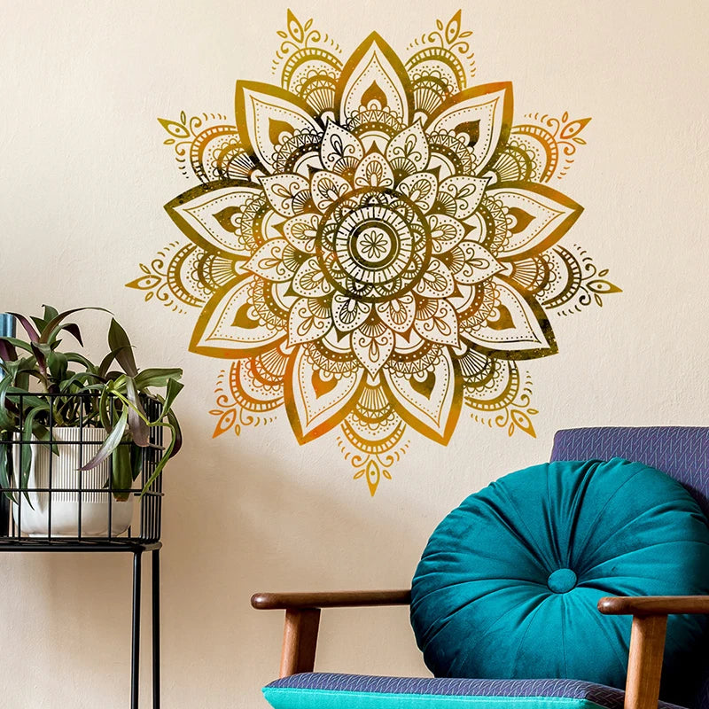 Autocollant mural Mandala or sur mur blanc salon