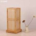 Lampe japonaise en bambou dans un salon zen