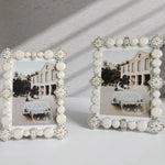 Cadre photo blanc argenté avec strass détaillé