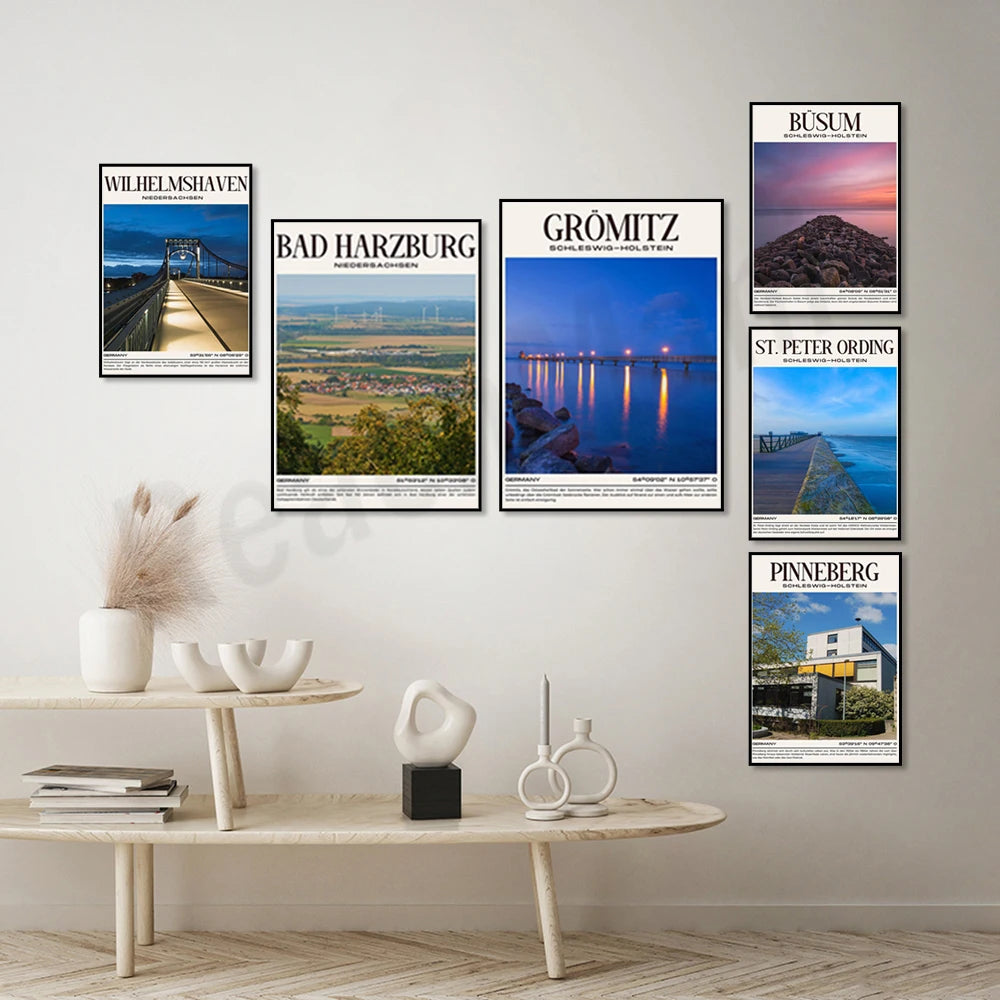 L'image présente des affiches de différentes villes et sites touristiques allemands, offrant une vue panoramique sur des paysages naturels et architecturaux attrayants, comme des ponts, des côtes rocheuses et des villes historiques.